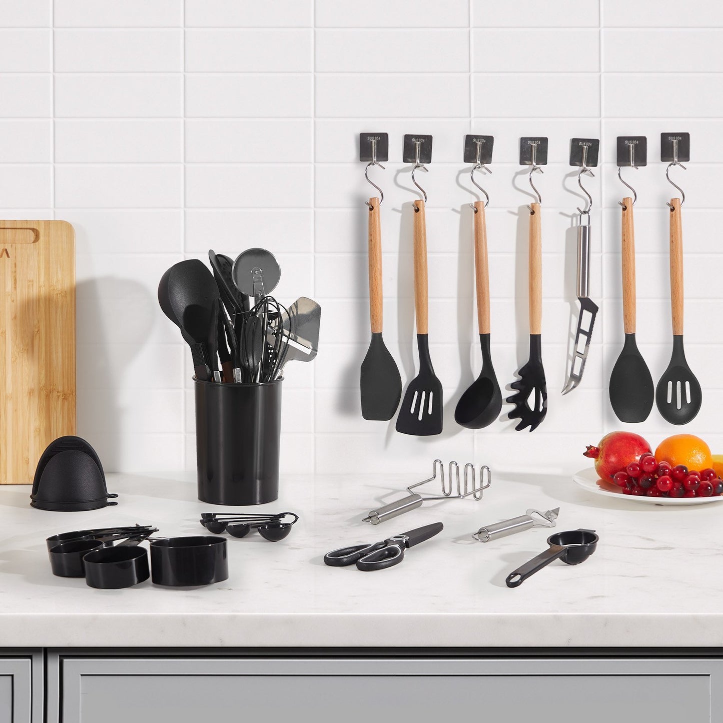 Комплект кухненски прибори от 50 части – Топлоустойчиви силиконови готварски инструменти с дървени дръжки